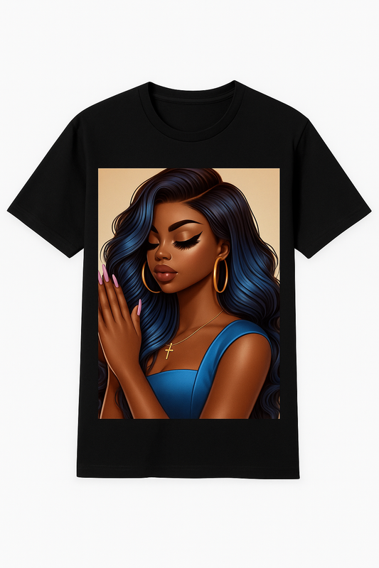 Black Queen in Prayer Graphic Tee – Christian Afrocentric T-Shirt for Women | Faith & Fashion Statement Shirt